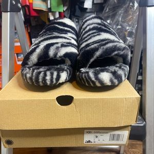 Uggs zebra print fluffy slippers